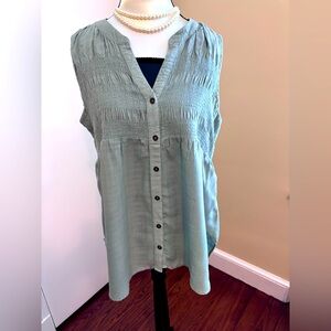 KNOX ROSE Sage Green Sleeveless Blouse